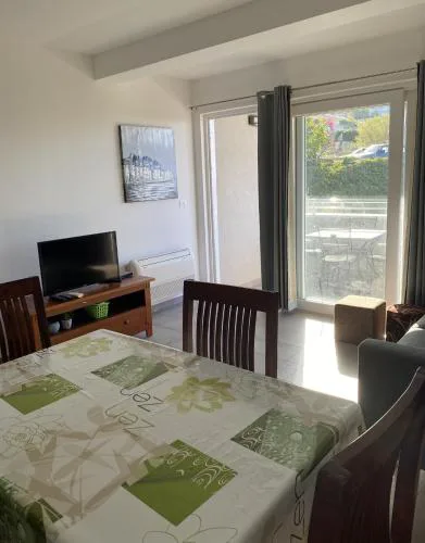 Apartments Lora 2