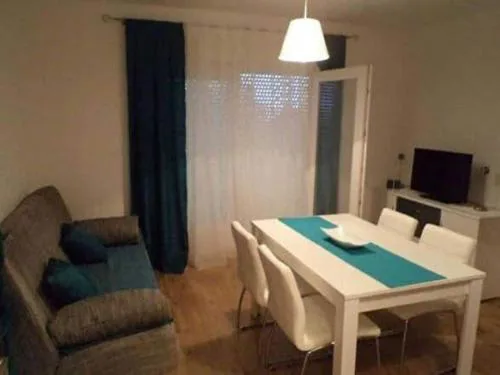Apartment Ugljanski gusari - Two Bedroom Apartment with Balcony and Sea view