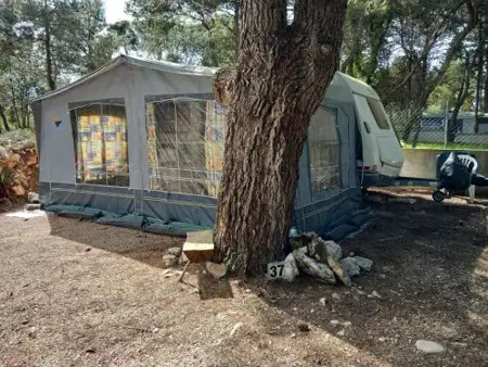 Caravan near the sea 4