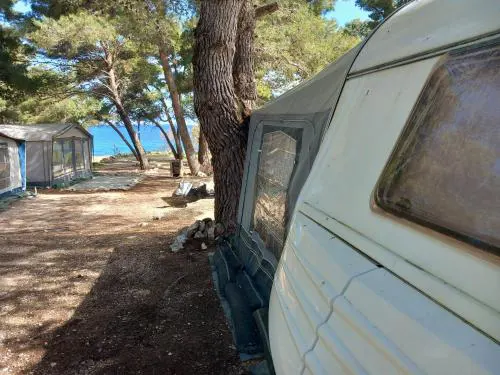 Caravan near the sea 4