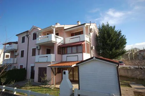 Apartments with parking space Vantacici, Krk - 22272
