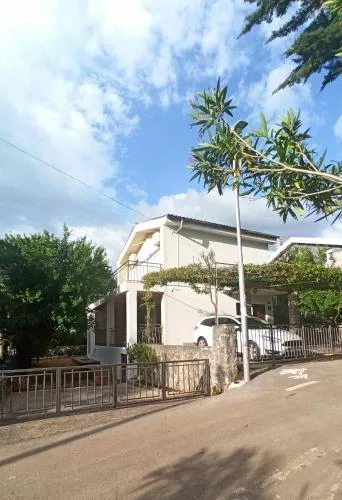 Holiday Home Family - 100m from sea