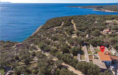 2 Bedroom Stunning Home In Vela Luka