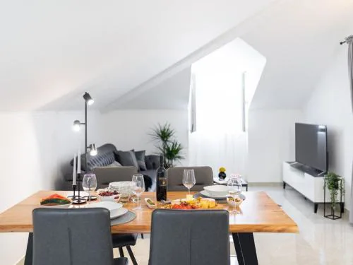 Apartment Dragojevic - Two bedroom apartment with Terrace and Sea View