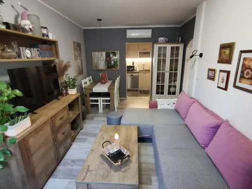 Apartment with garden