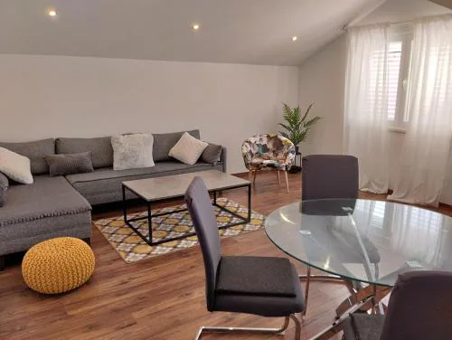 Apartments & Rooms Keti House