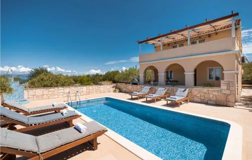 Cozy Home In Vela Luka With Sauna