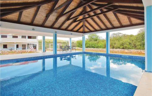 Four-Bedroom Holiday Home Vela Luka 03