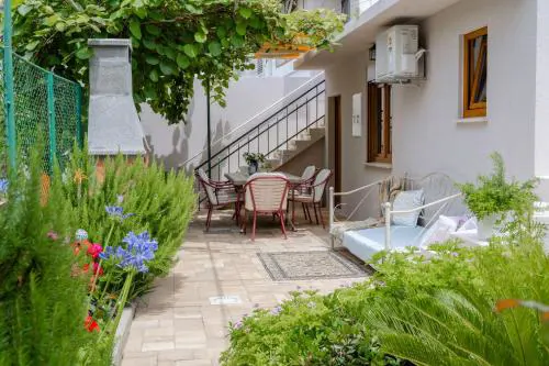 Garden apartment