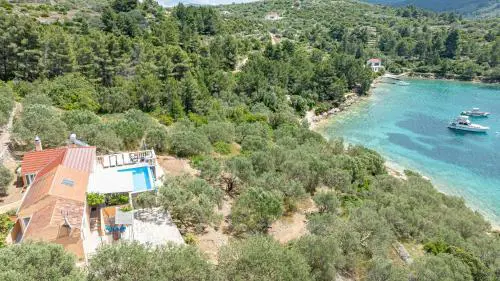 Holiday Home Nina Plitvine