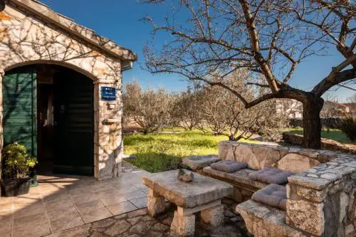 Stone House Anja