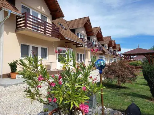 Petrovics Apartmanház 1