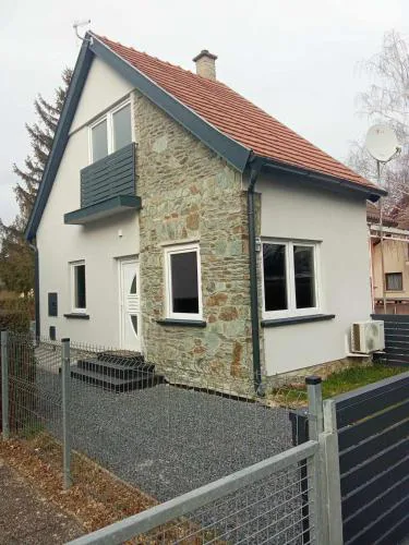 Szarkaláb Apartman