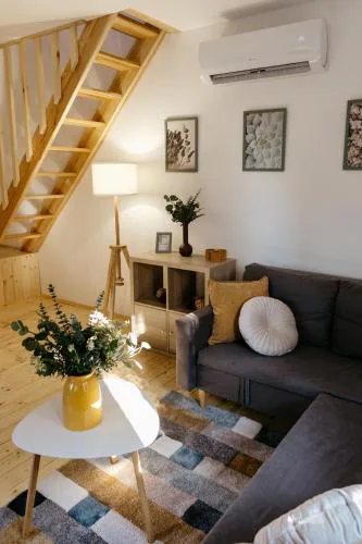 Adeline Apartman