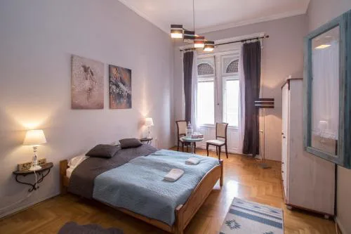 Belvárosi Vintage Apartman a sétálóutcán