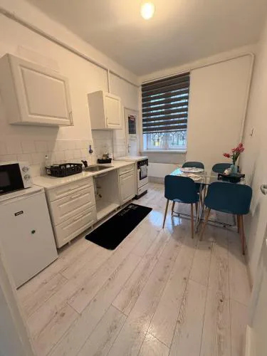 Downtown Apartman near City Center & Miskolc Plaza