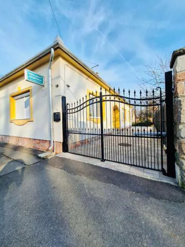 Iskolakert Apartman