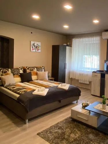 Aranyfürt Apartmanház