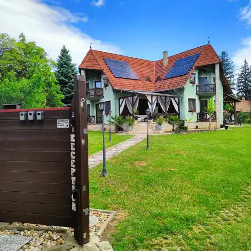 Balaton Garden