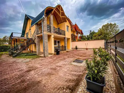Aranypatak Apartmanház Hévíz