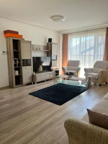 Edmond Apartment