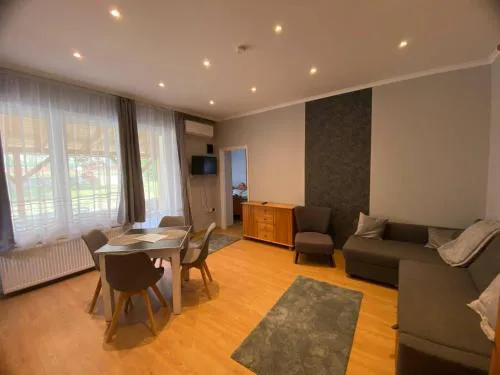 Kármen Apartmanház Hévíz