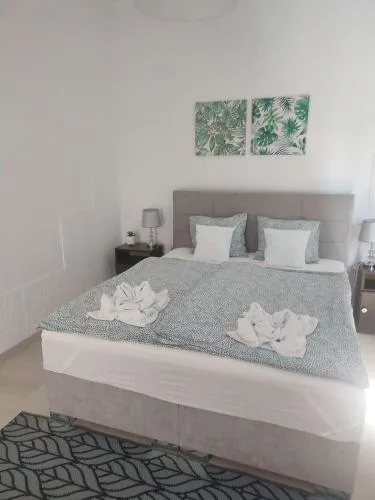 Veronika Rooms