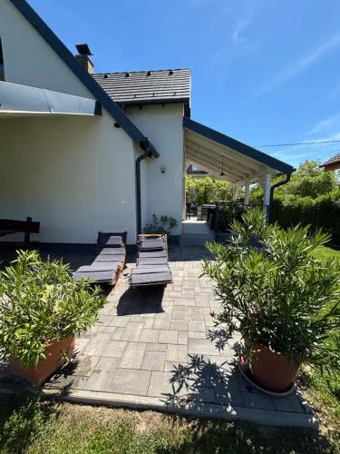 R&R Vendégház Vonyarcvashegy