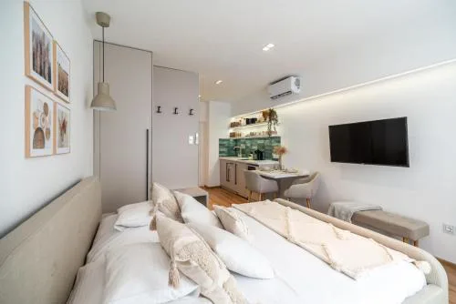 Geri Harmony Home