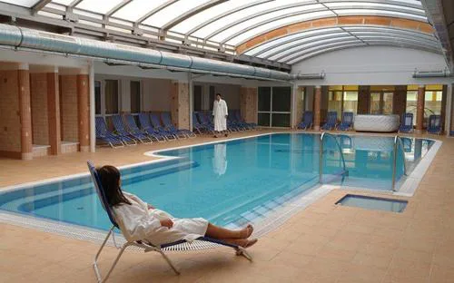 NYUGALOM APARTMAN