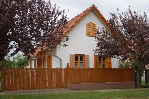 Apartment in Balatonbereny - Balaton 18074