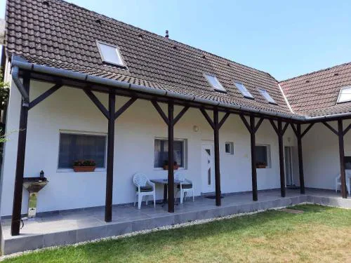 Apartment in Balatonboglar 38010