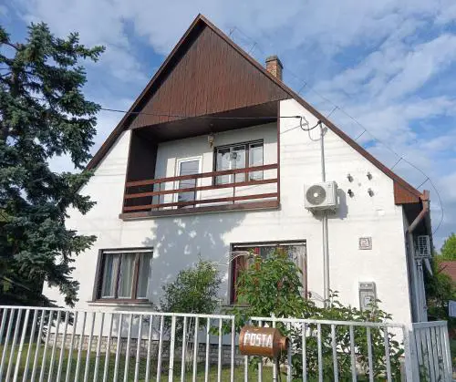Bohémfészek Vendégház