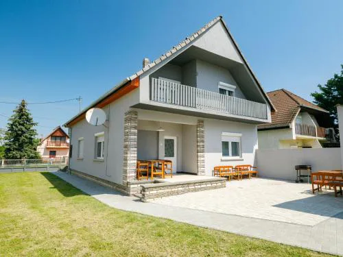 Holiday Home Pioneer by Interhome