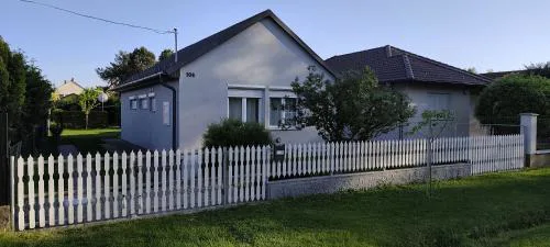House Balatonfenyves