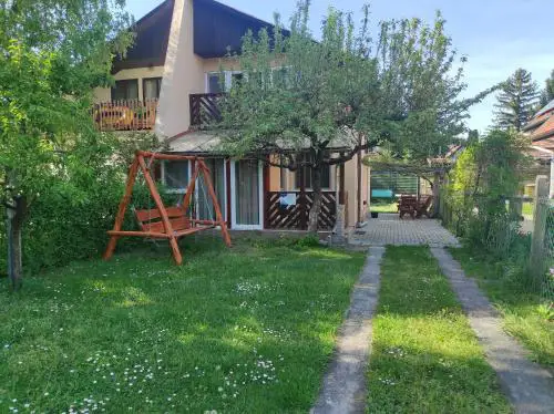 Tavasz apartman