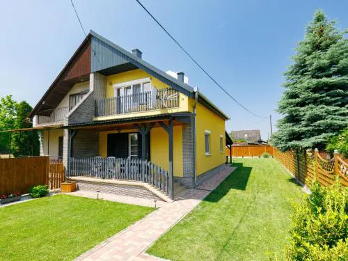 Holiday Home Hibiscus by Interhome