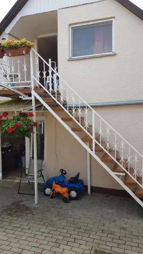 CSALÁD-BARÁT APARTMAN