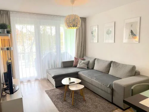 Eve Apartman