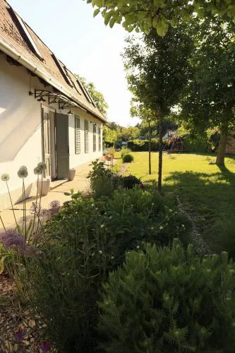Lelle Cottage