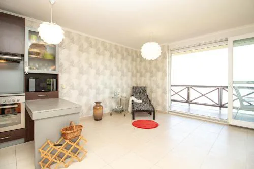 945 - A balatonőszödi Hullám Üdülőparkban panorámás apartmanban szállás