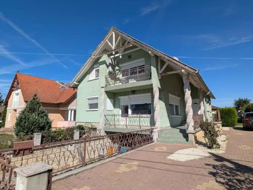 Apartment in Balatonszarszo 54840