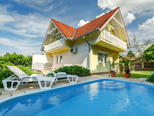 Holiday Home Edina by Interhome
