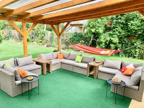 Szárszó Apartment with 3 rooms and PRIVATE BEACH, PRIVATE PARKING