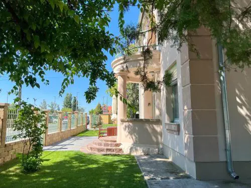 Lujza Apartman