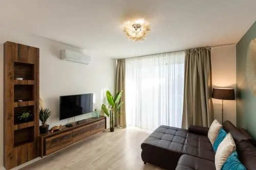 Sunset Resort 102