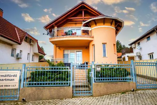 Termálfürdő Apartman Igal -130 méterre a fürdőtől