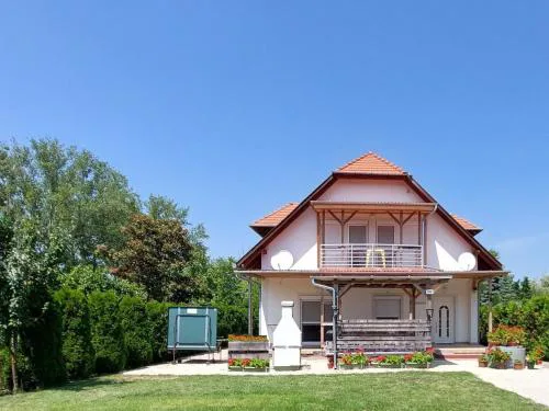 Holiday Home am See by Interhome