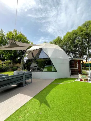 DOMEGLAMPING at FISHINGLAKE