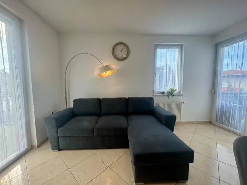 B73 Apartment
